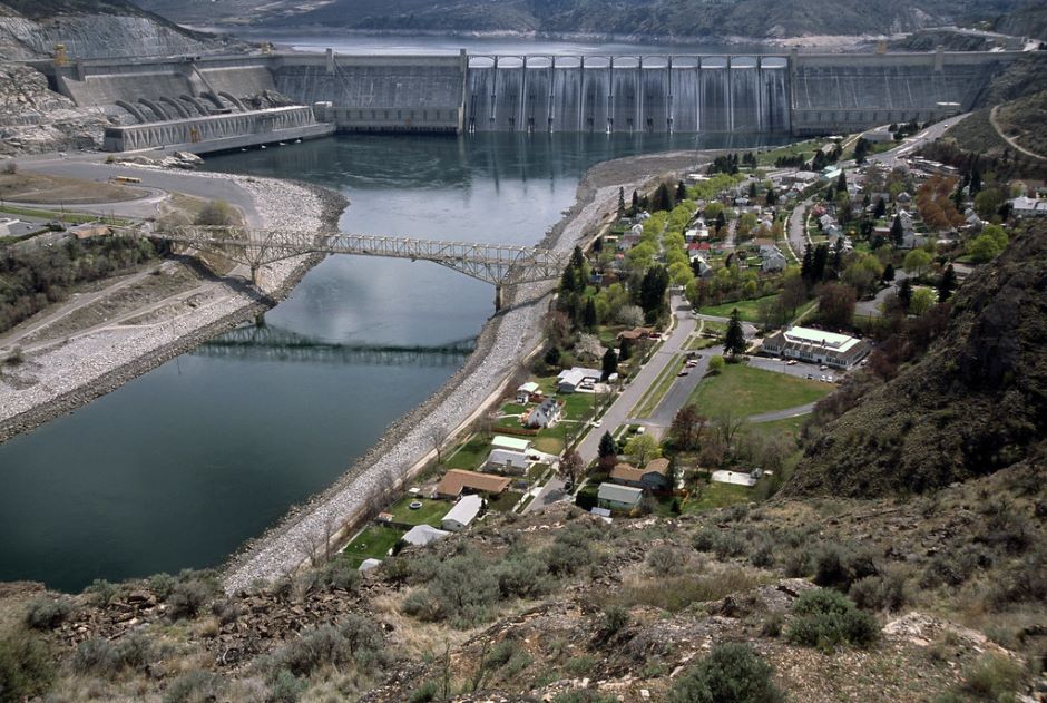 The Grand Coulee Dam